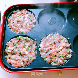 槐花蛋豇豆肉汉堡包????的做法步骤：11