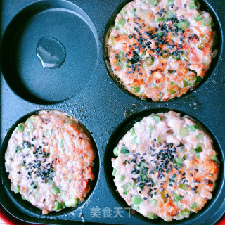 槐花蛋豇豆肉汉堡包????的做法步骤：12