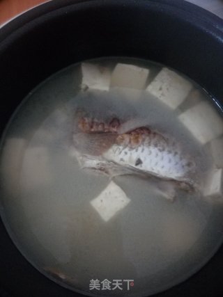 泥鲫豆腐汤的做法步骤：4
