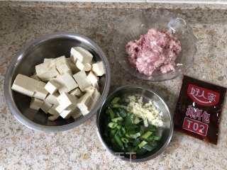 麻婆豆腐的做法步骤：1