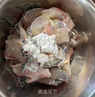 水煮鱼的做法步骤：1