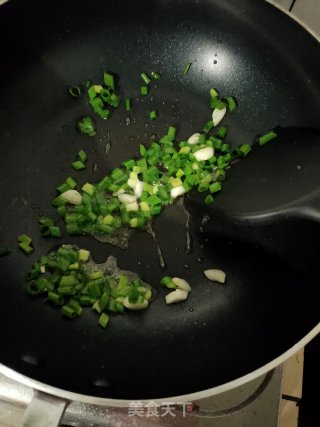 番茄土豆的做法步骤：1