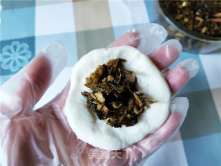 咸菜糯米饼的做法步骤：6