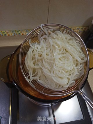 煮速食螺蛳粉的做法步骤：9