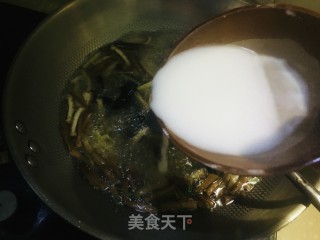 酸辣鸡蛋汤的做法步骤：8