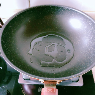 槐花炒鱼籽的做法步骤：4