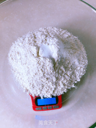 鲜肉豇豆香菇小笼包的做法步骤：1