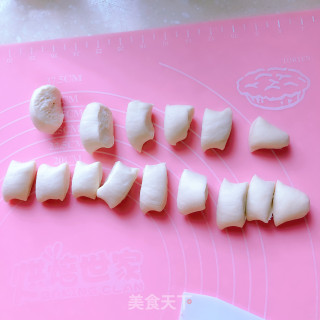鲜肉豇豆香菇小笼包的做法步骤：8