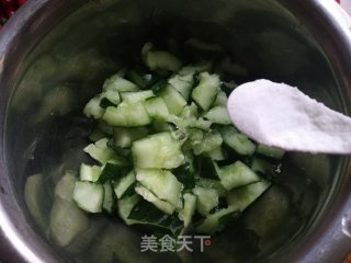 拍黄瓜的做法步骤：3