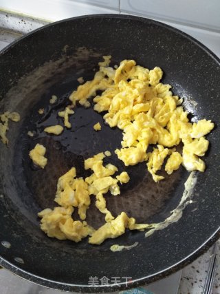 家常蛋炒饭的做法步骤：4
