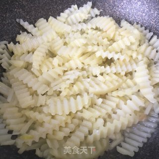 青椒炒土豆的做法步骤：4