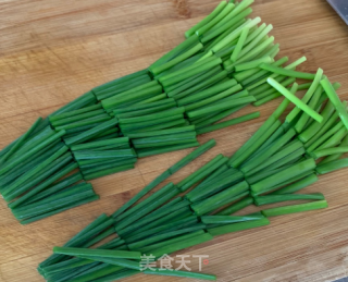 粉丝韭菜炒蛋的做法步骤：2