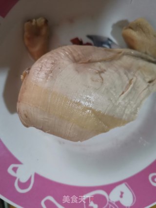 凉拌鸡脯肉的做法步骤：1