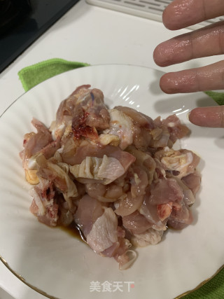尖椒鸡的做法步骤：1