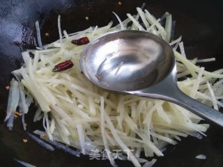 酸辣土豆丝的做法步骤：6