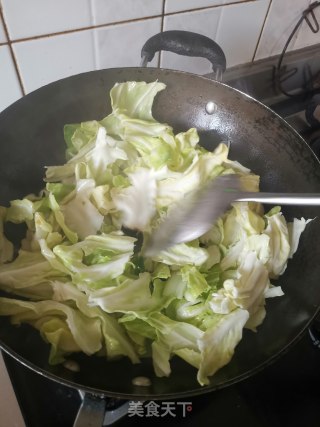 酸辣牛心菜的做法步骤：2