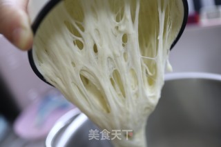 金枪鱼黑米软欧包的做法步骤：3
