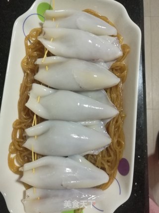 蒜香红薯粉条蒸鱿鱼的做法步骤：11