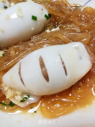 蒜香红薯粉条蒸鱿鱼的做法步骤：13