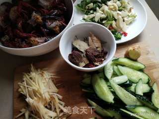 炒小龙虾的做法步骤：2