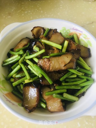 蒜苔炒腊肉的做法步骤：7