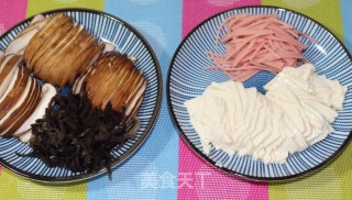 酸辣汤的做法步骤：1