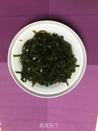 酸辣海带丝的做法步骤：3