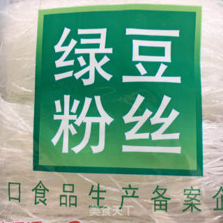 酸辣绿豆芽的做法步骤：1
