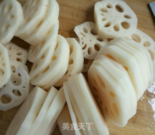 筒骨藕汤的做法步骤：2