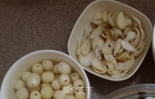 筒骨藕汤的做法步骤：3