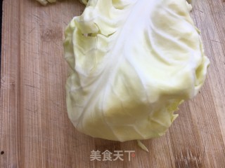 海参包菜炒饭的做法步骤：1