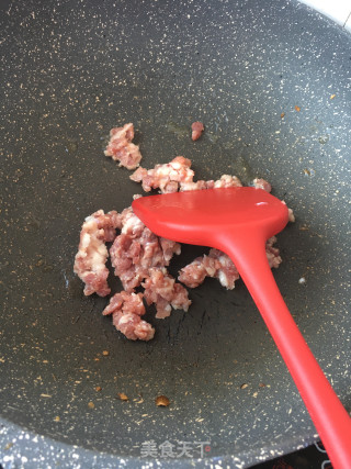 海参包菜炒饭的做法步骤：10