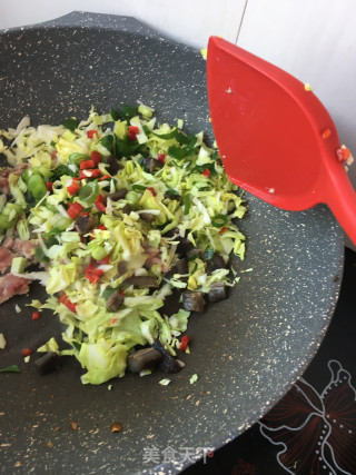 海参包菜炒饭的做法步骤：11