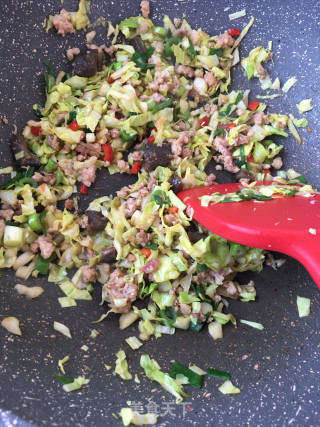 海参包菜炒饭的做法步骤：12
