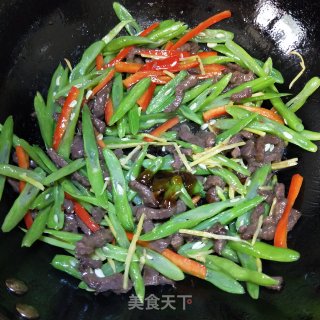 牛肉丝炒四季豆的做法步骤：12