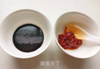 酱焖鸡块的做法步骤：1
