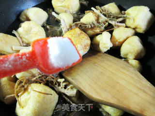 笋干菜烧油豆腐的做法步骤：5