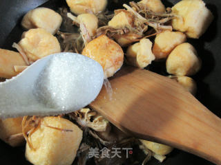 笋干菜烧油豆腐的做法步骤：6