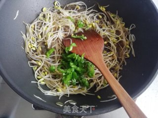 粉丝炒豆芽的做法步骤：6