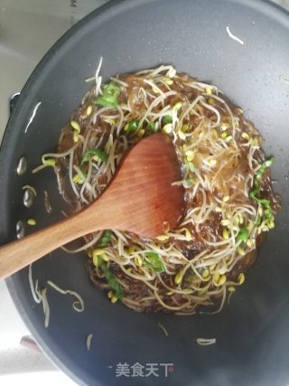 粉丝炒豆芽的做法步骤：7
