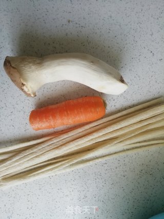 凉拌面筋的做法步骤：1