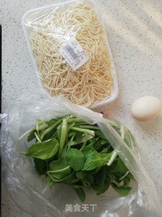 三鲜炒面的做法步骤：1