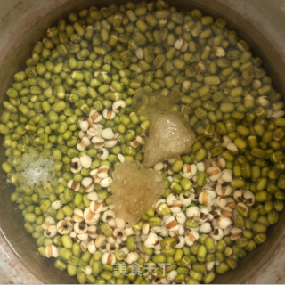 绿豆薏米糕的做法步骤：1