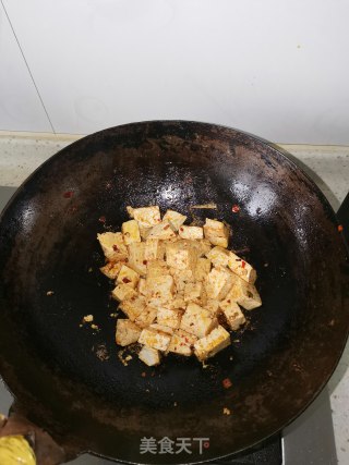 虾仁烧豆腐的做法步骤：6