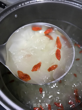 枸杞银耳汤的做法步骤：7