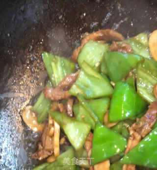 青椒炒肉的做法步骤：5