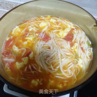 番茄鸡蛋热汤面的做法步骤：5