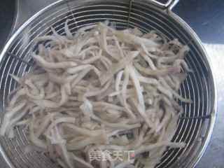 花椒芽拌芥菜丝的做法步骤：3