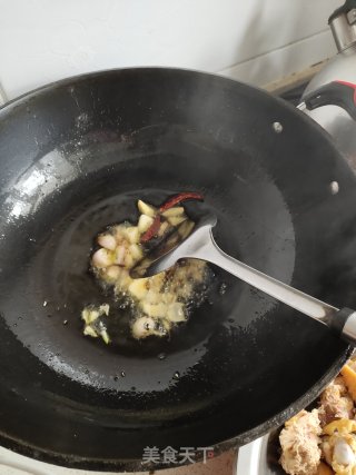 东北鸡肉炖土豆干粉条的做法步骤：5