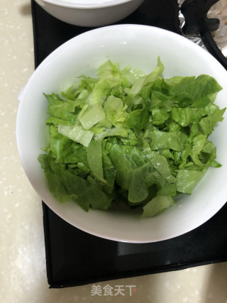 生菜蛋花汤的做法步骤：1